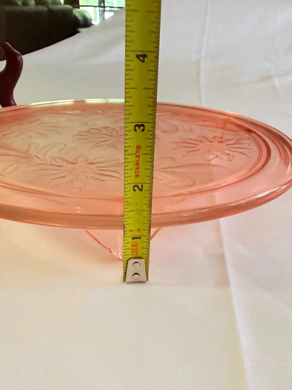 Vtg Jennette Sunflower, pink footed cake plate Glass 10